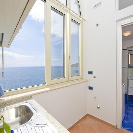Blu Rose Apartment Амалфи Екстериор снимка