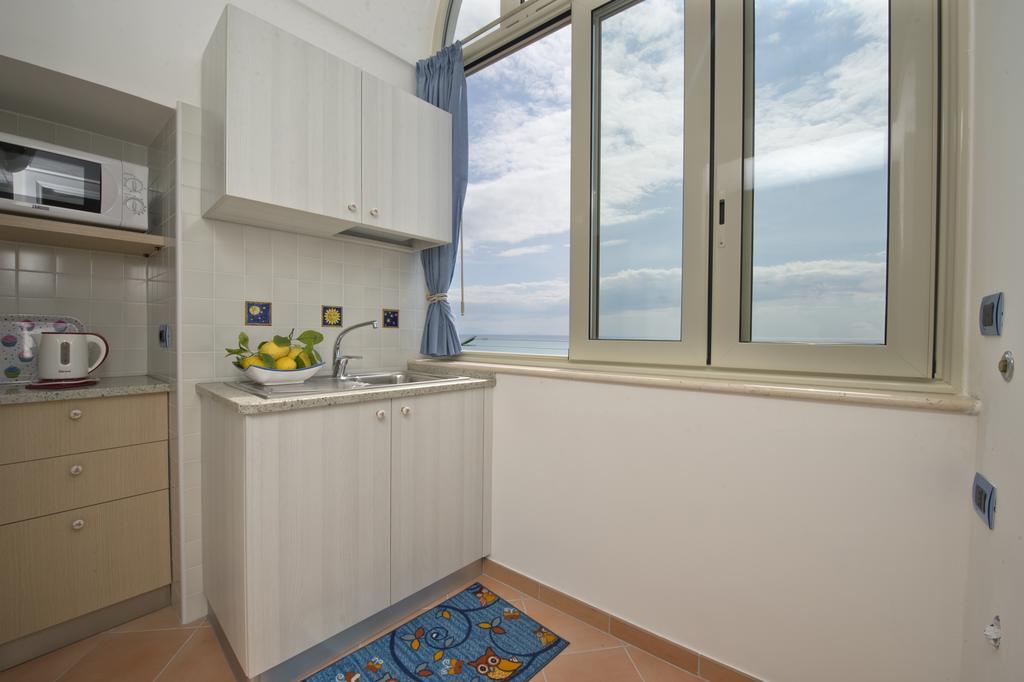 Blu Rose Apartment Амалфи Екстериор снимка